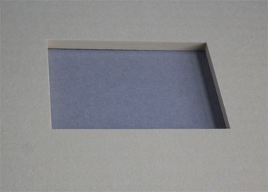 特定のサイズにカットされた学校の音響パネルの多様性のPinboardの長い通路のキャビネットの壁